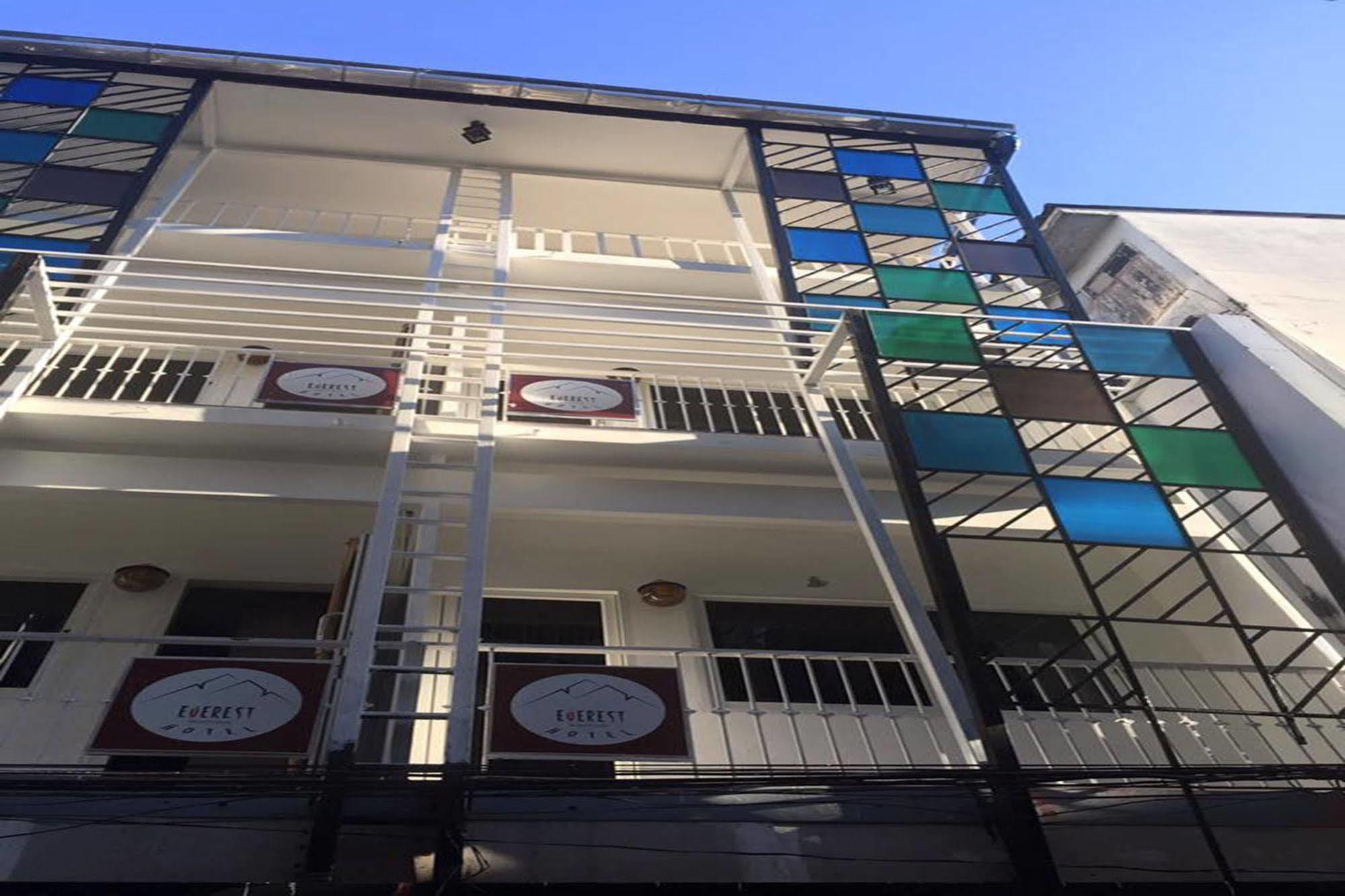 Everest Boutique Hotel Bangkok Exterior photo
